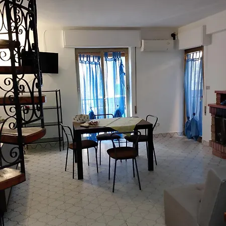 La Casa Del Sole קסטלבונו